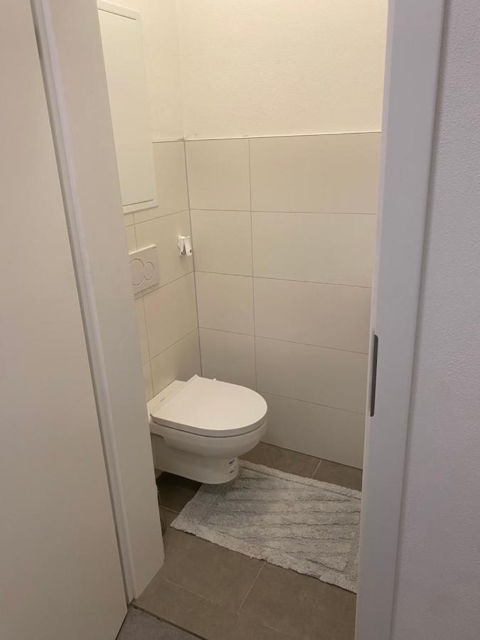 Wohnung City Nord Mit Balkon Herzogsdorf Exteriér fotografie